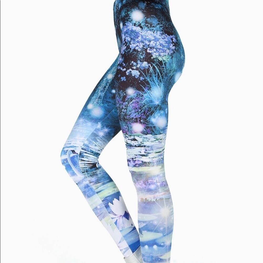 Blackmilk utopia leggings